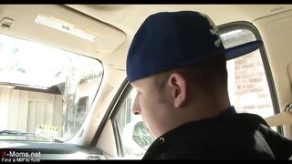 Öreg kiscsaj fiatal pasival közösül
