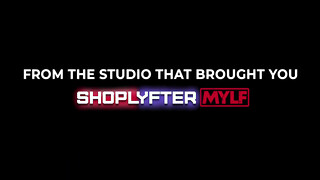 Mylf - Lenina Crowne a hatalmas mellű fiatal milf