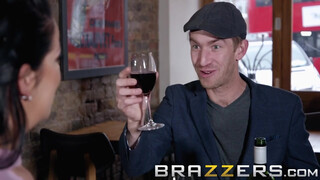 Brazzers - Anissa Jolie élvezi a hatalmas dákót