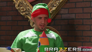 BRAZZERS - Cosplayes hapsi dugja a milfeket