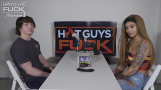 Latina tini kiscsaj és a sportos pasi - Hot Guys Fuck