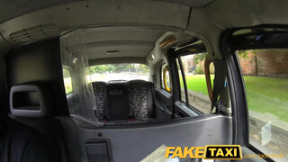 FakeTaxi - Dögös lengyel hölgyemény megdugva