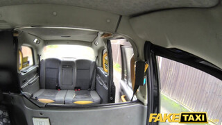 Fake Taxi - Rina Ellis a szexy sulis csaj