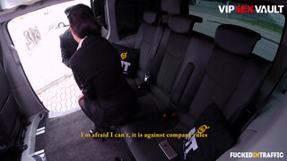 FuckedInTraffic - Jocelyne bombázó cseh bige és a sofőr