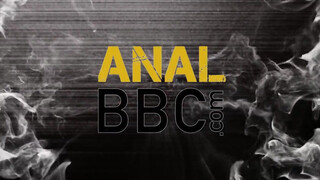 ANALIZED - Anna Rey befogadja a hatalmas barna dákót