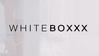 WhiteBoxxx - bombázó világos szőke bige reggel akar kefélni