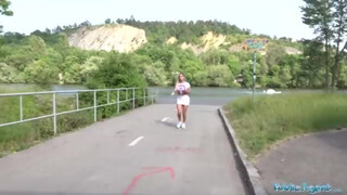 Public Agent - Hatalmas kannás szép seggű picsa