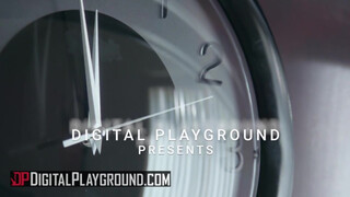 DigitalPlayground - Kira Noir a dögös félvér csajszi