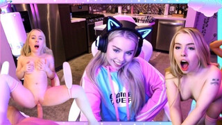Haley Spades a szexy gamer csaj